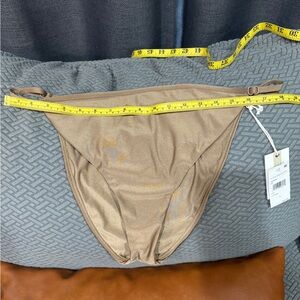NWT, Good American, size 5, caramel color, adjustable bikini bottom.